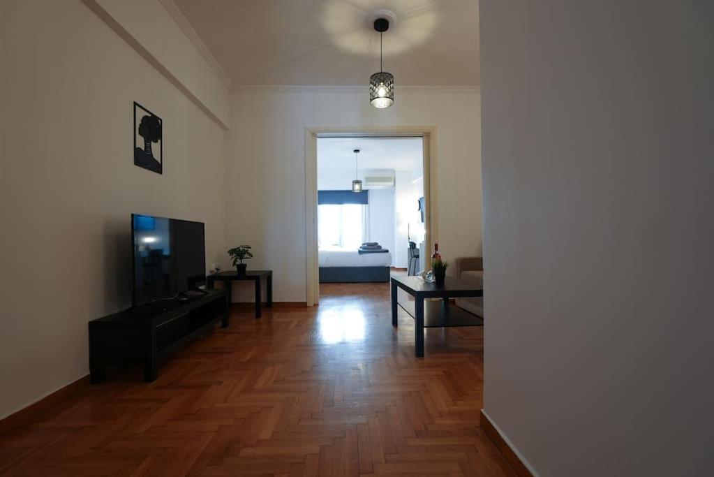 Syntagma Square, 70Sqm Pentelis Sunny Apartment 雅典 外观 照片