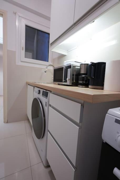 Syntagma Square, 70Sqm Pentelis Sunny Apartment 雅典 外观 照片