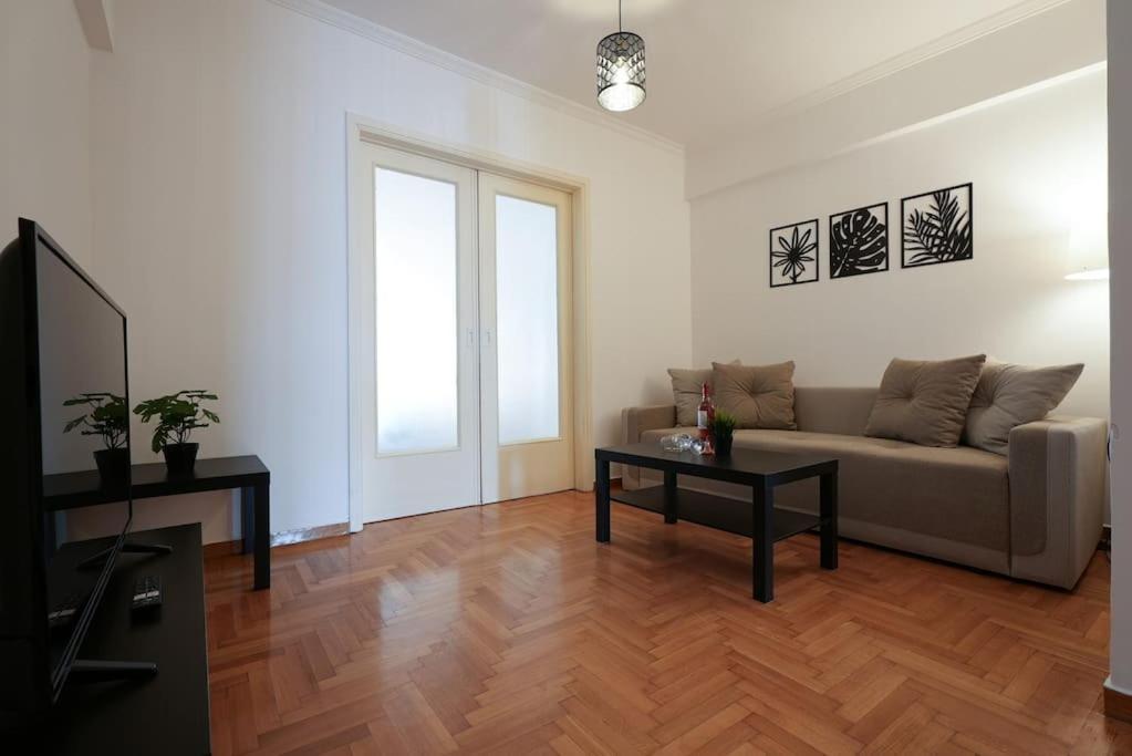 Syntagma Square, 70Sqm Pentelis Sunny Apartment 雅典 外观 照片