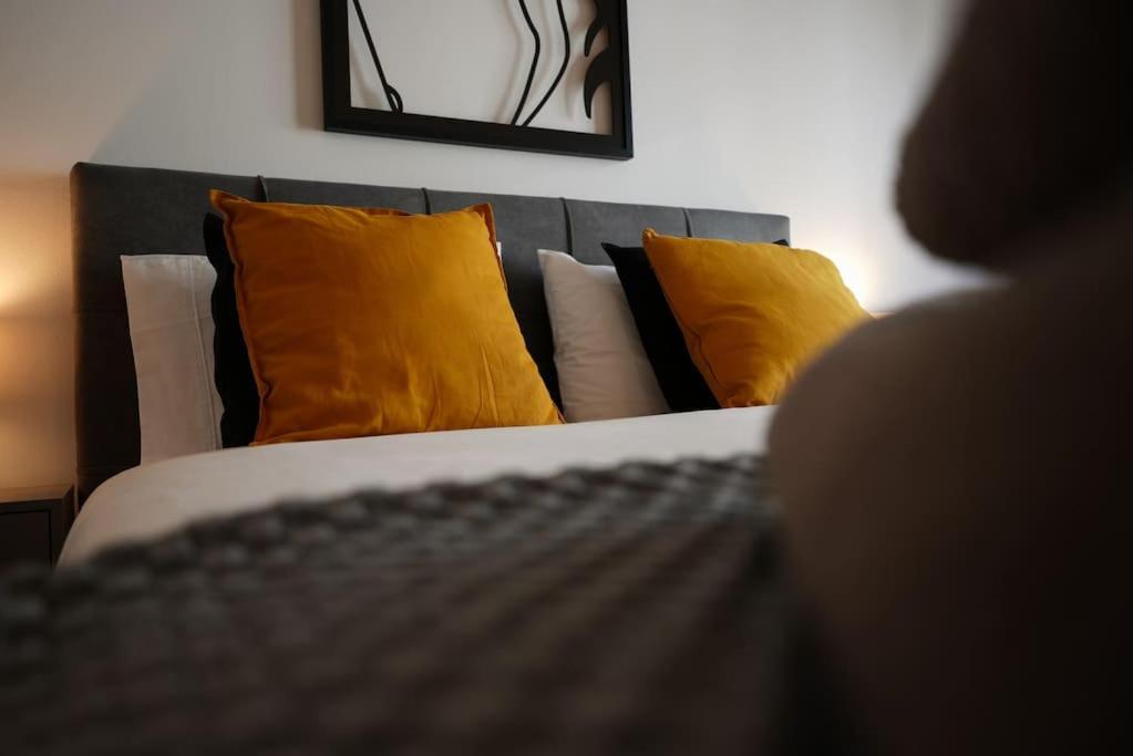Syntagma Square, 70Sqm Pentelis Sunny Apartment 雅典 外观 照片
