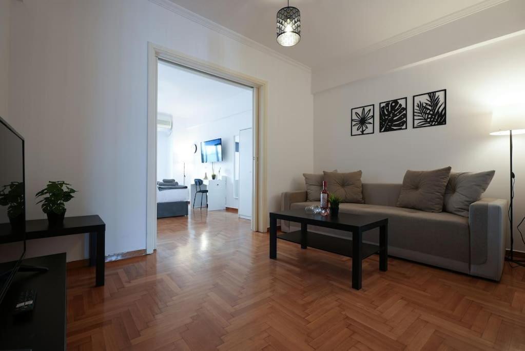 Syntagma Square, 70Sqm Pentelis Sunny Apartment 雅典 外观 照片